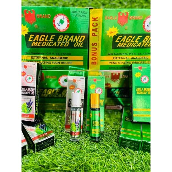 (Chính Hãng) Dầu Gió Xanh Con Ó Dạng Lăn Eagle Brand 12ml
