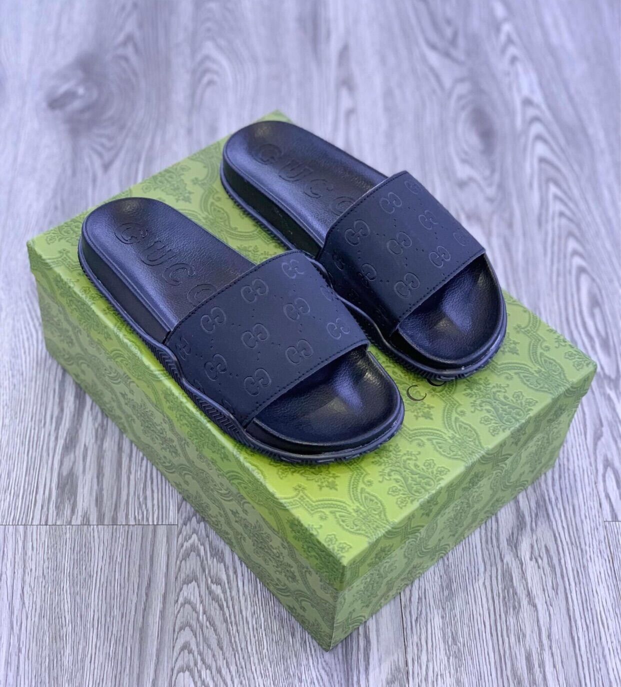 Dép gucci