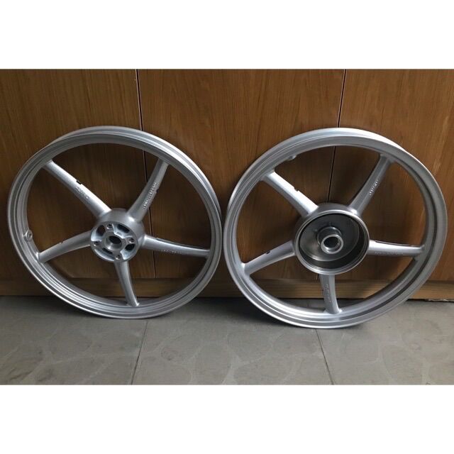 [HCM]Mâm 5 cây mẫu RCB gắn sirius ex 2010