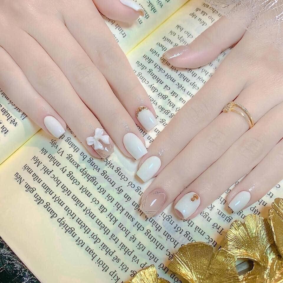 Nailbox thiết kế trắng nơ trắng