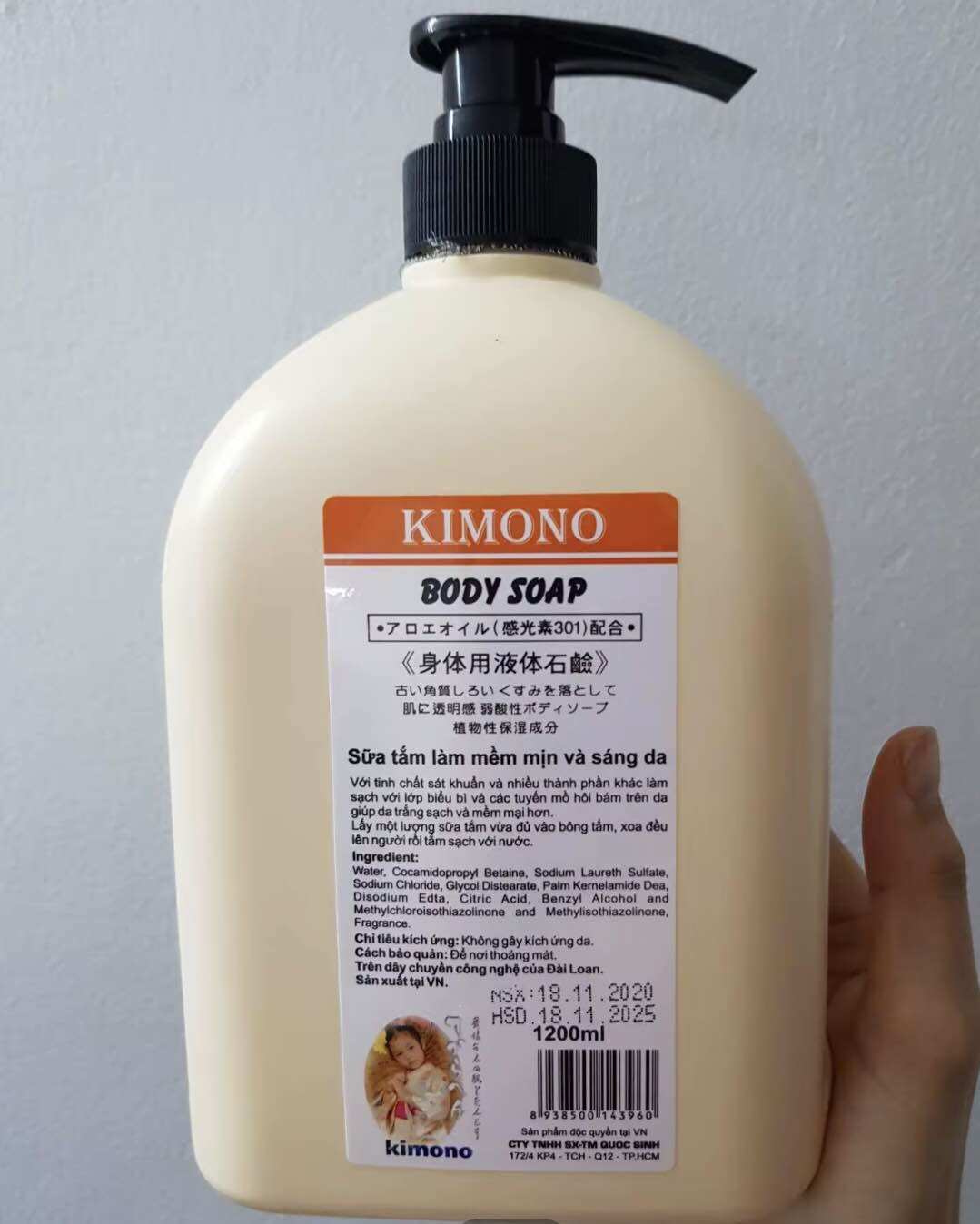 [HCM] Sữa tắm trắng da Kimono Nhật 1200ml