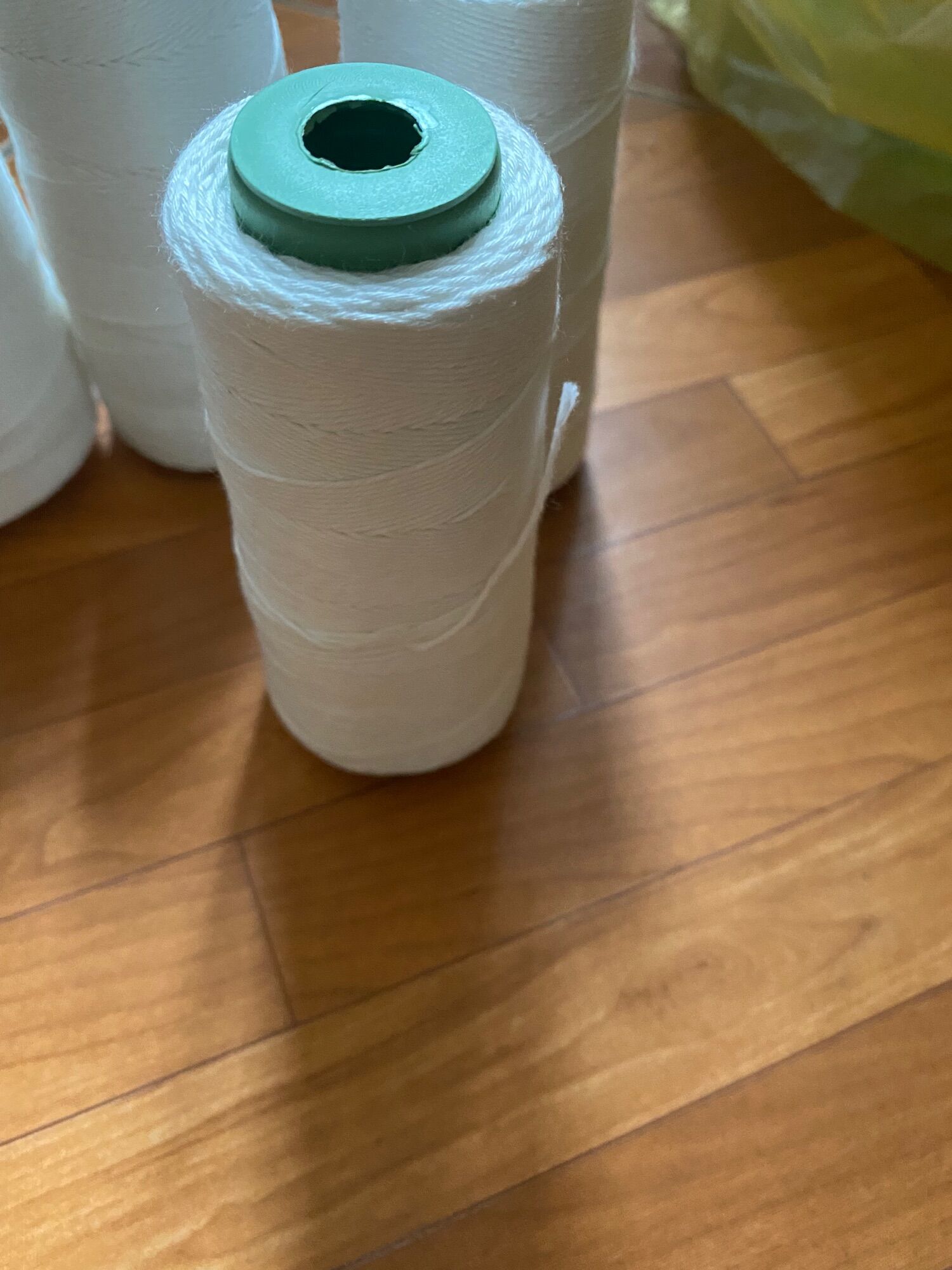 1 Cuộn Chỉ khâu bao tải, chỉ xây dựng, chỉ quấn thịt sợi to