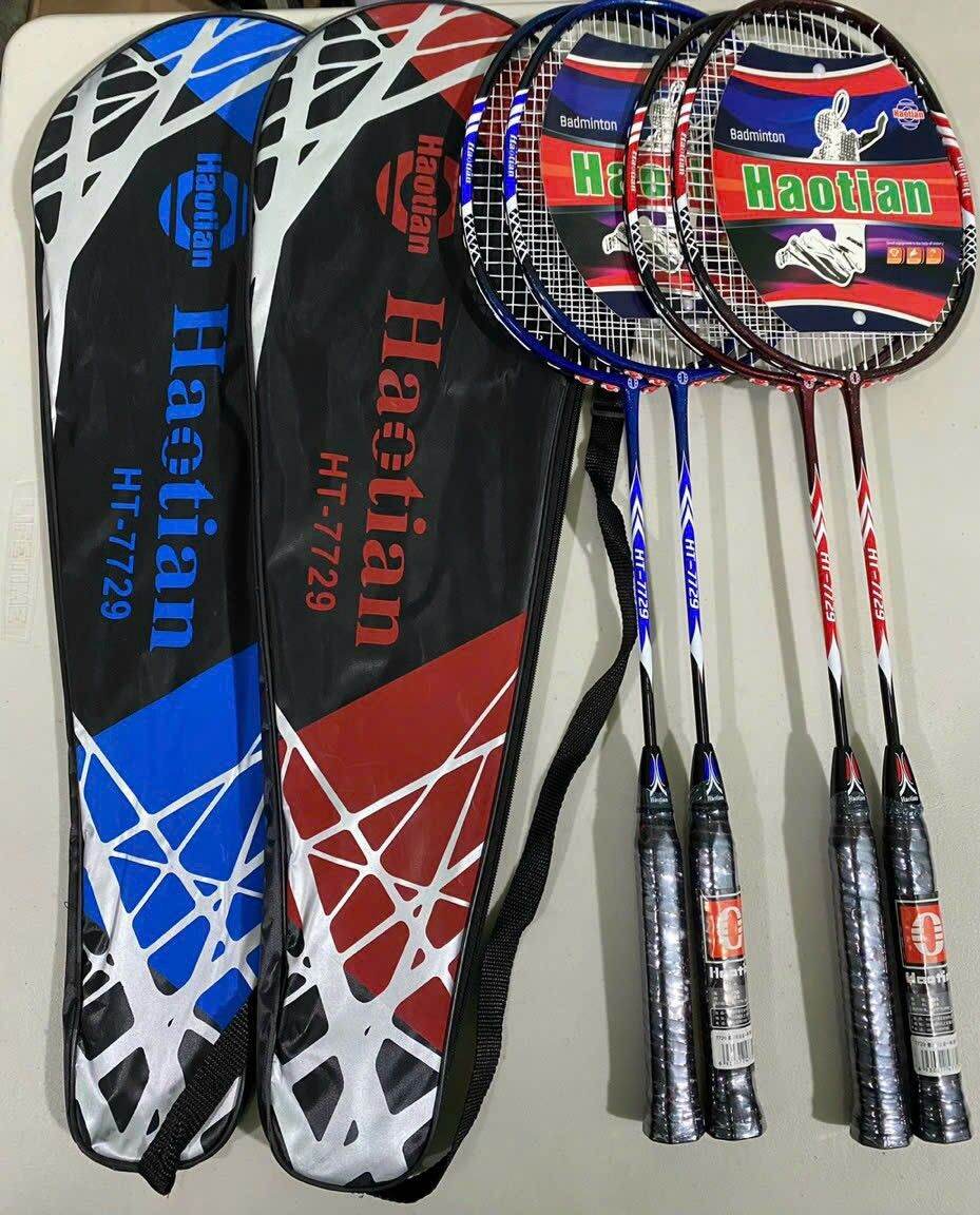 combo vợt cầu lông Yonex học sinh tập luyện