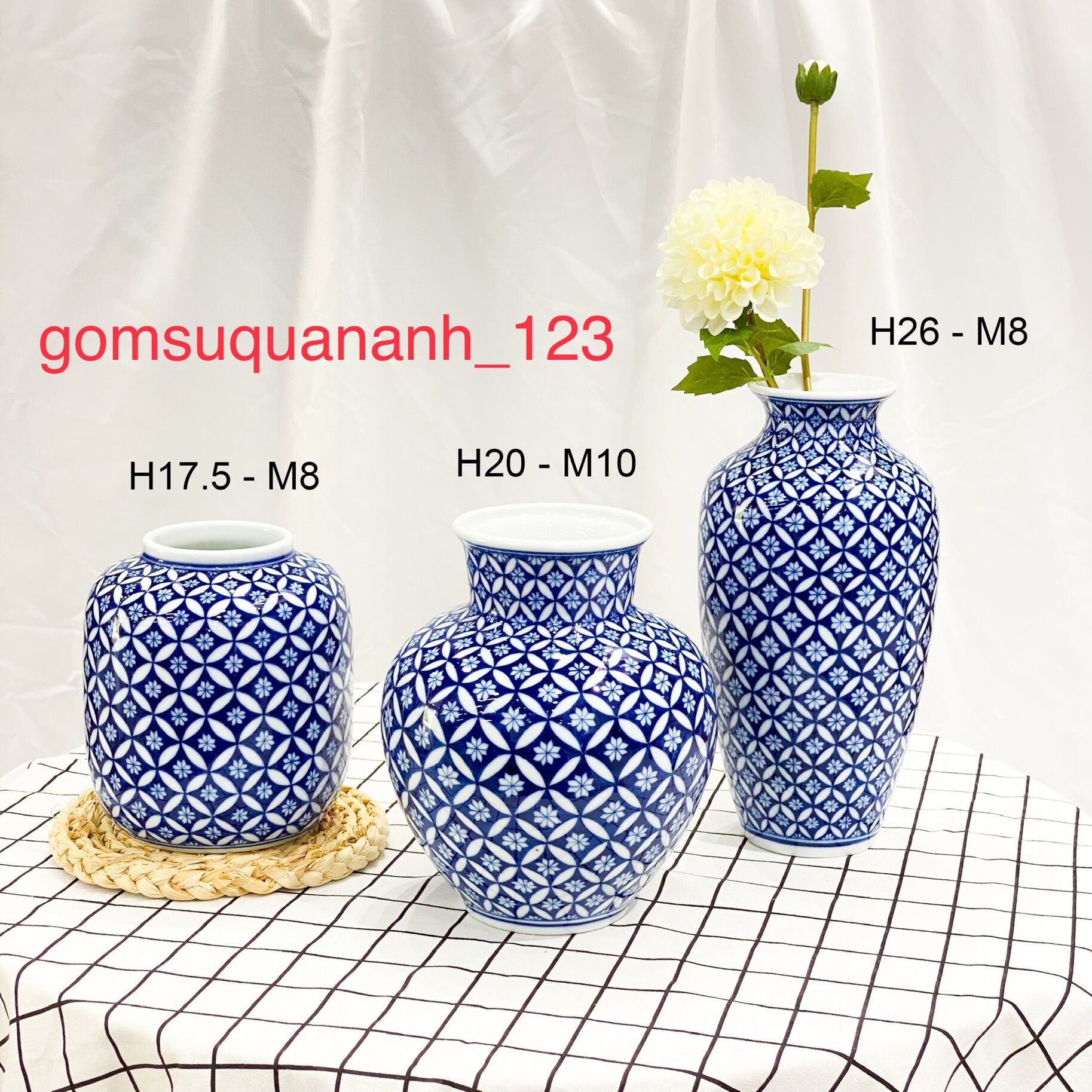 Bình cắm hoa- trưng bày, men ngọc lam. Gốm sứ Bát Tràng cao cấp.