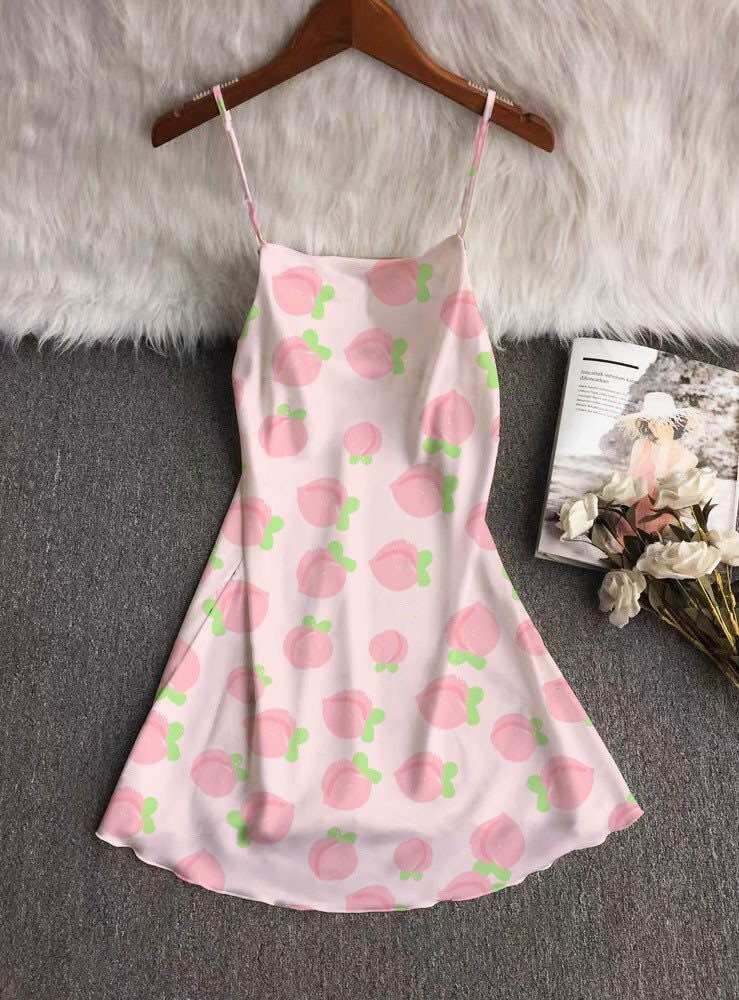 váy lụa cổ đổ , váy ngủ lụa, váy hai dây lụa satin cao cấp