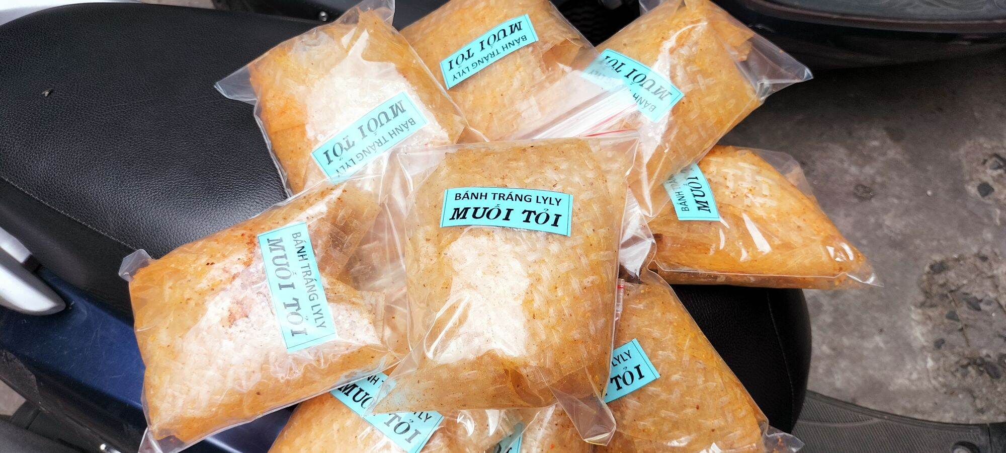 (THƠM NGON -ĐẬM VỊ) BÁNH TRÁNG MUỐI TỎI CAY