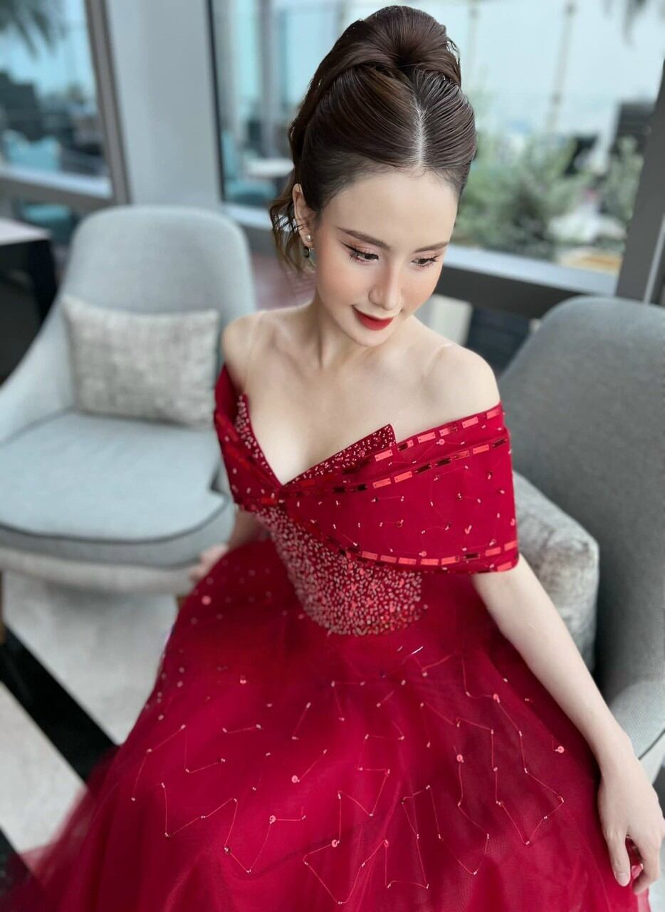 ĐẦM XÒE TRỄ VAI KẾT( kèm ảnh thật )