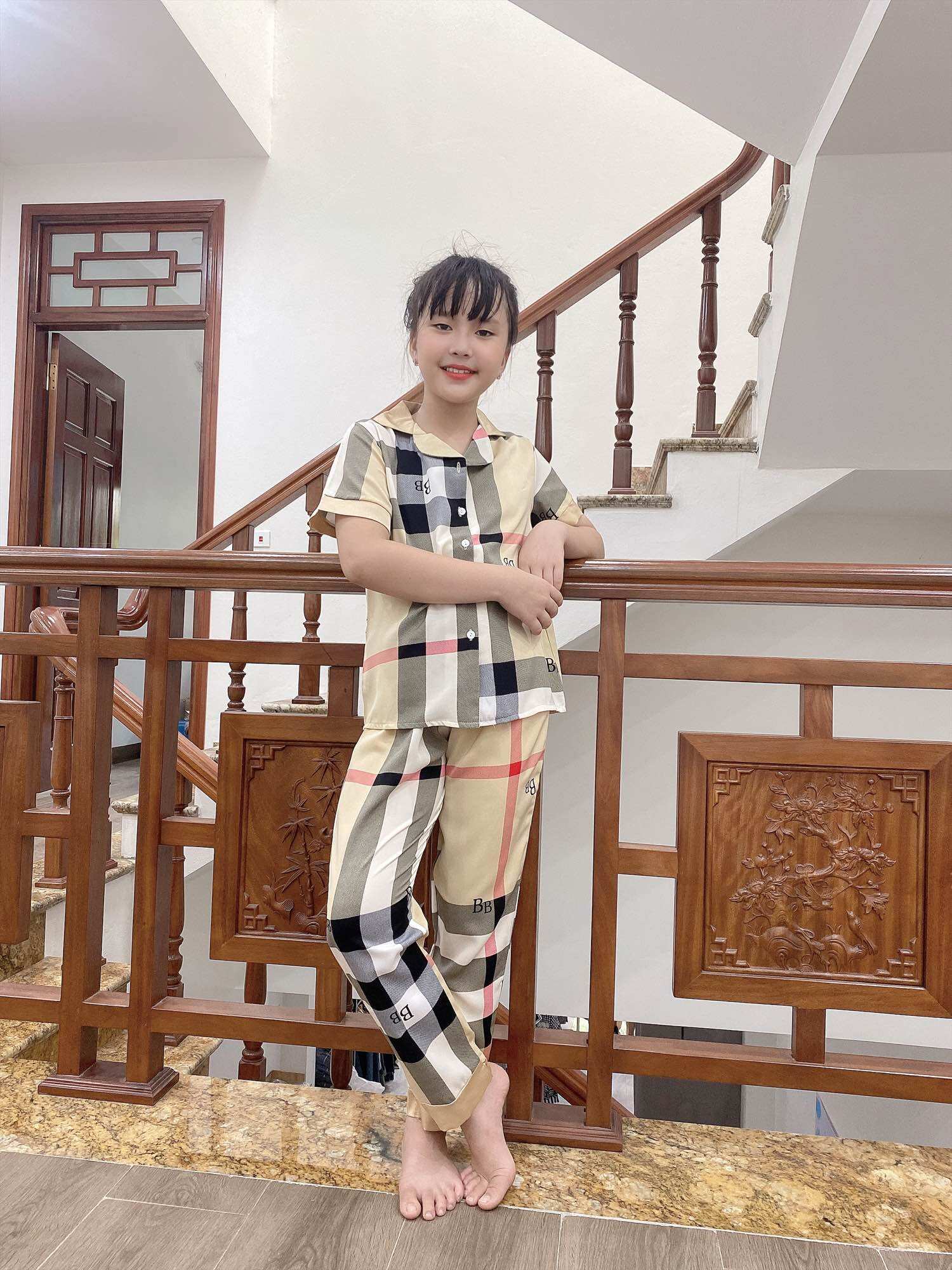 Pizama áo cộc quần dài bé gái