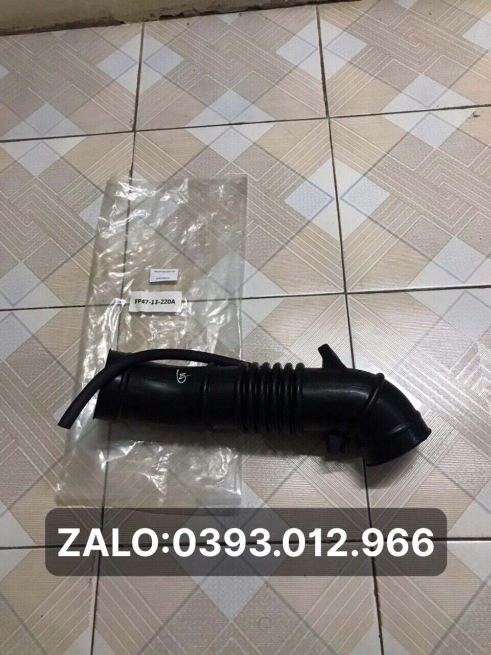 CAO SU CỔ HÚT GIÓ MAZDA 323, FORD LASER
