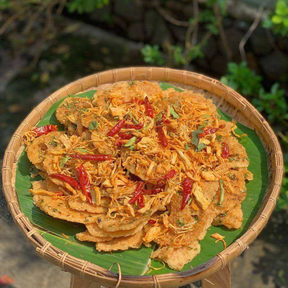 Cơm cháy mắm hành lắc khô gà siêu thơm, giòn-ngon-đậm vị 300g
