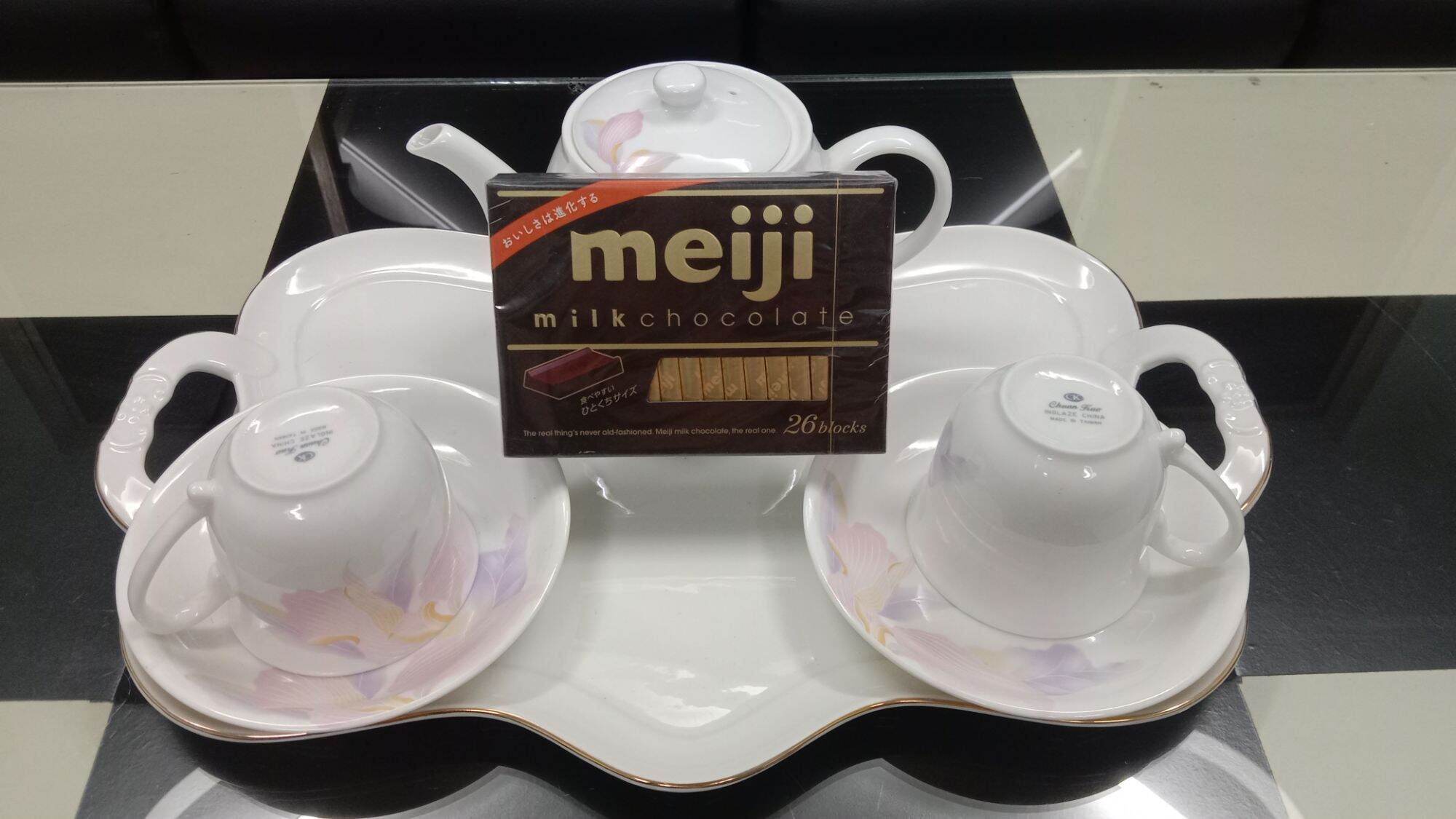 sôcôla sữa Meiji 120g, date 11/2023 (26 viên)