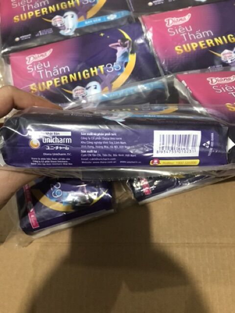 Combo of 6 Packs of Diana Night Sanitary Napkins 35