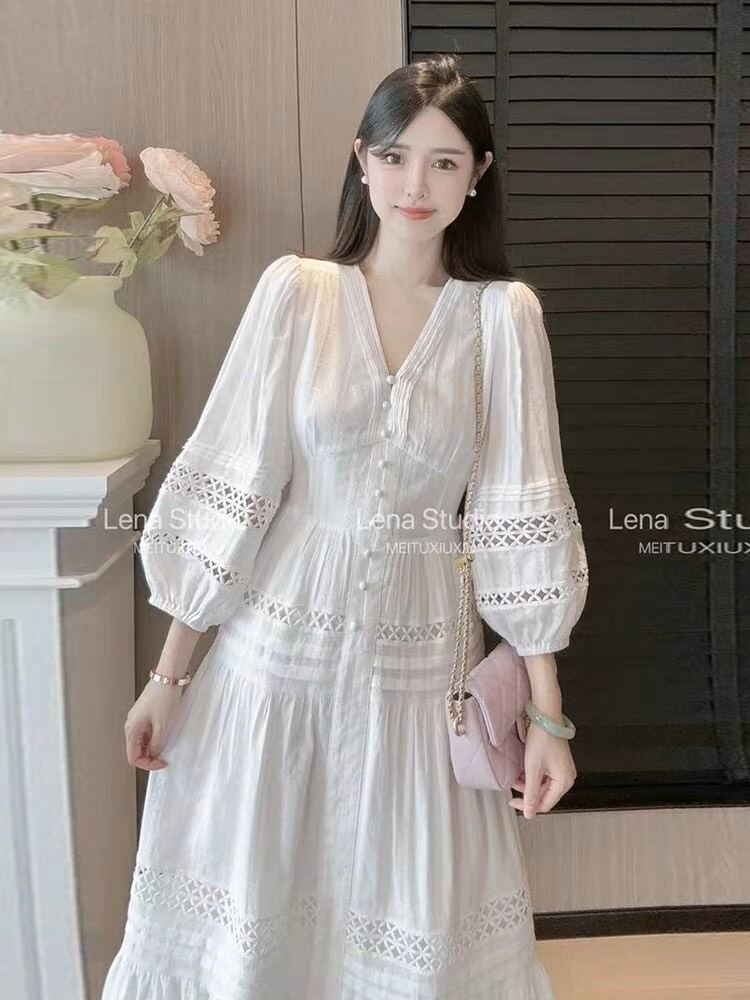 Maxi xô trắng tay phồng phối ren