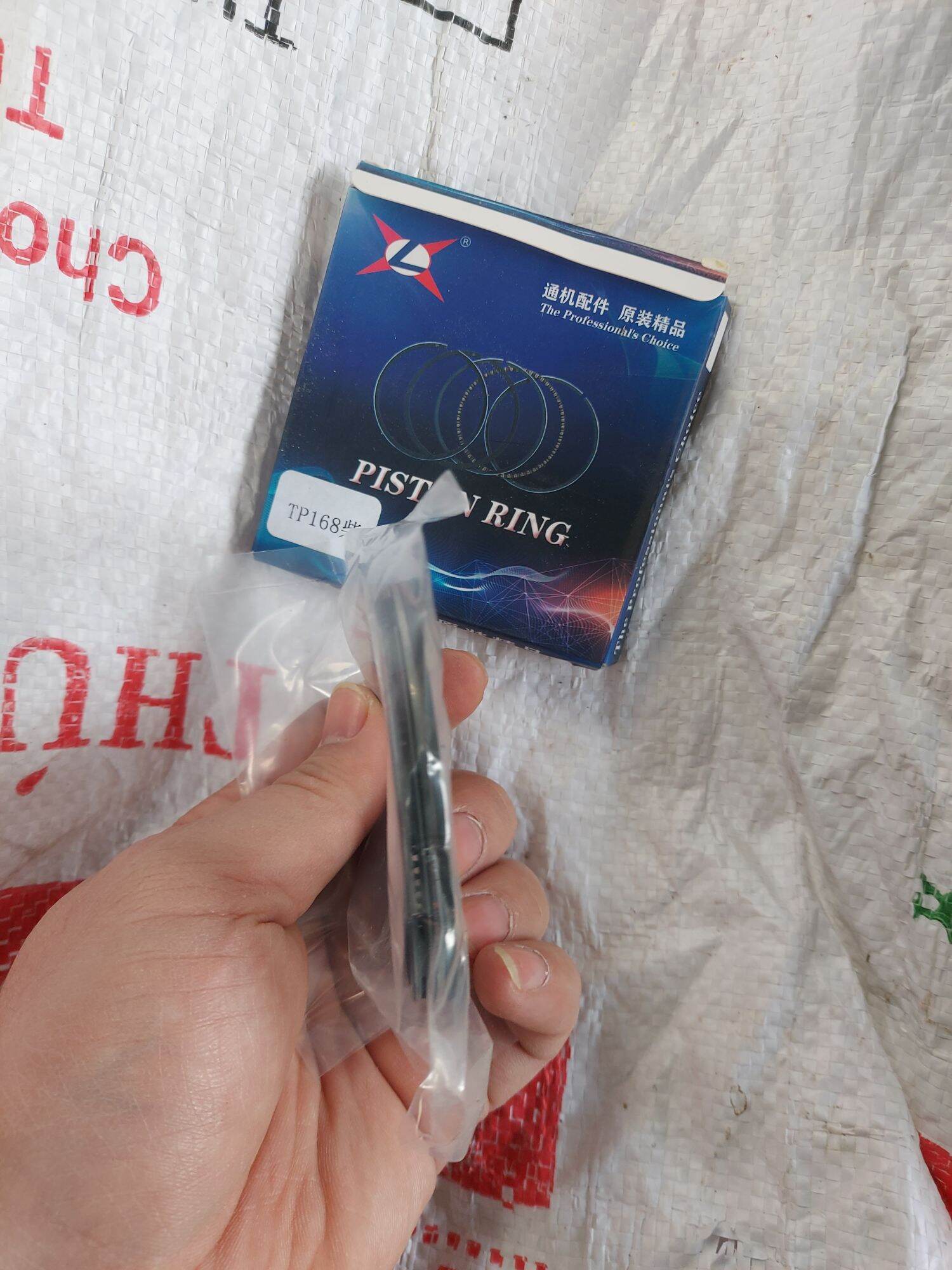 Xéc Măng 168 máy dầu (10 cái) Ảnh thật