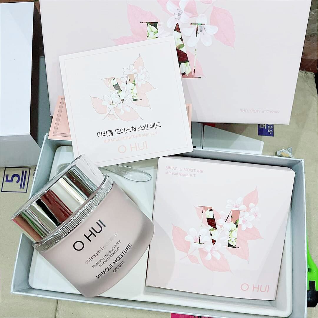 Set kem dưỡng da ohui hồng up size 100ml tặng kèm 10 mặt nạ cotton