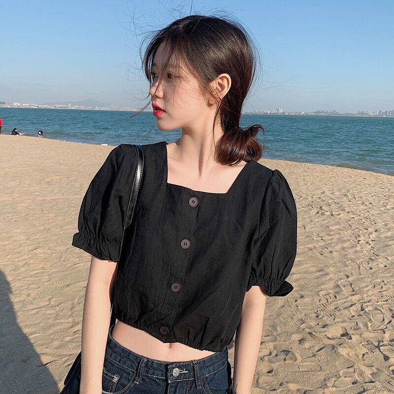 Áo cổ vuông tay phồng phong cách vintage