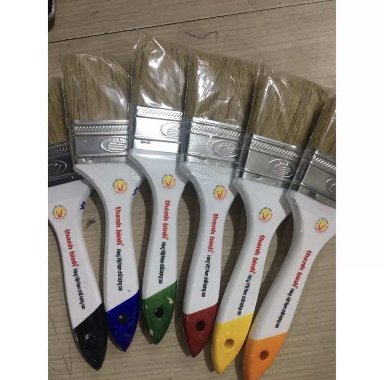 Cọ cán gỗ quét sơn thanh bình lố 12 cây - chổi quét sơn đủ size sơn trắng đuôi cán nhiều màu