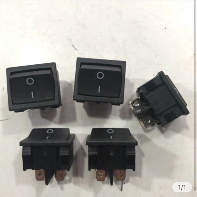 5 chiếc công tắc âmply