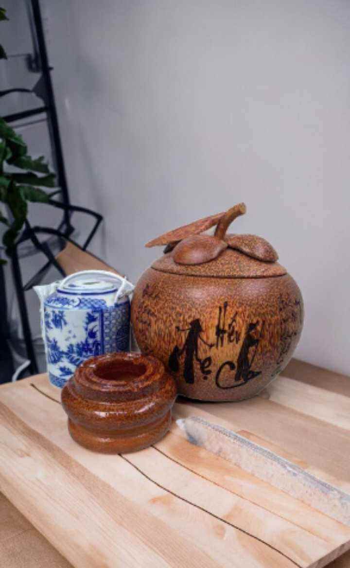 Bình ủ giữ ấm bình trà làm từ gỗ dừa