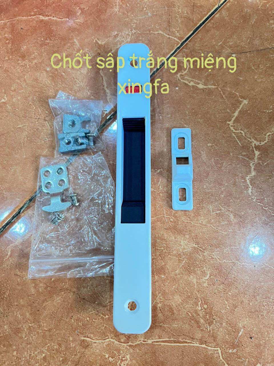 Chốt sập cửa lùa xingfa hệ 93 , hệ 55,vát cạnh