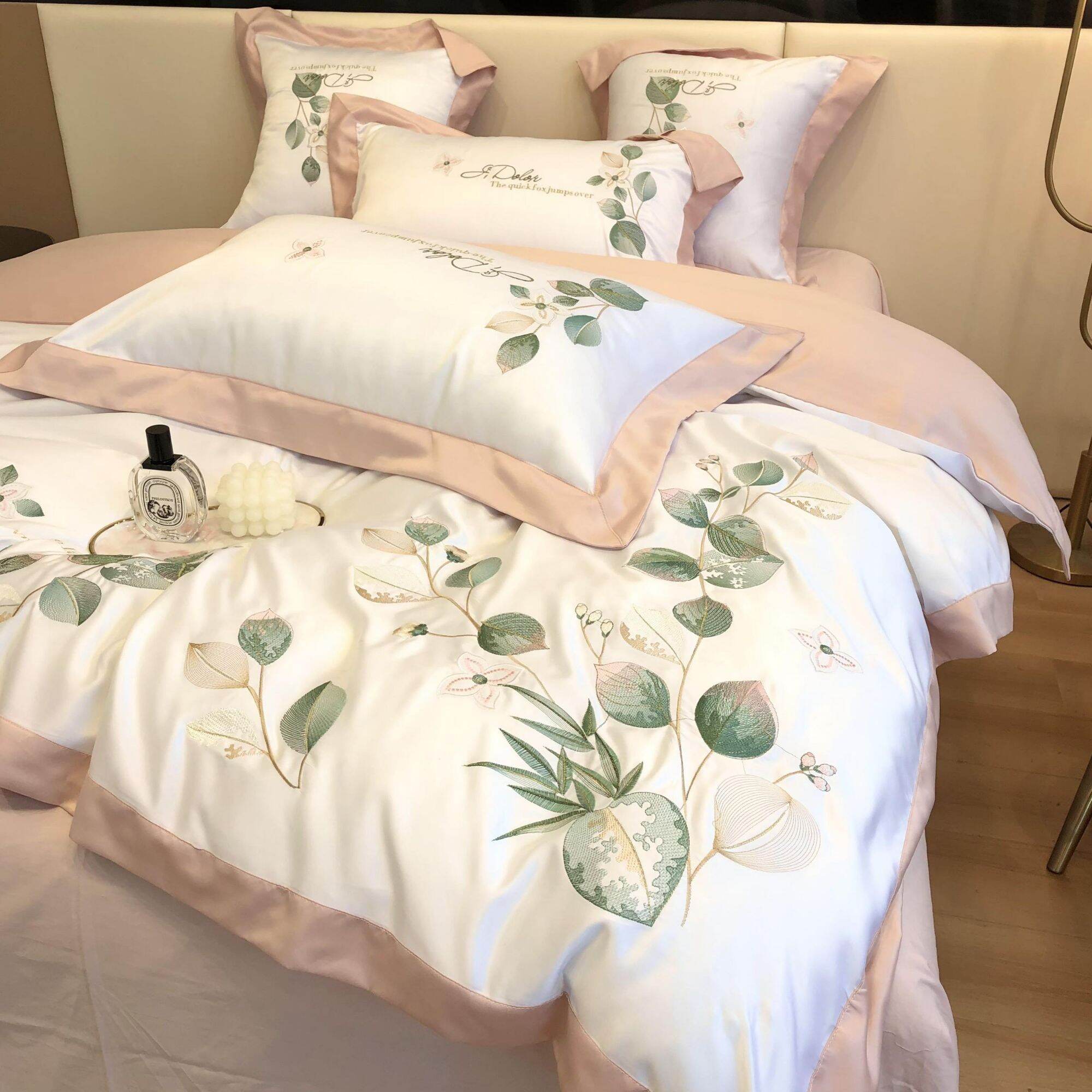 Bộ chăn ga gối lụa silk thêu hoa lá