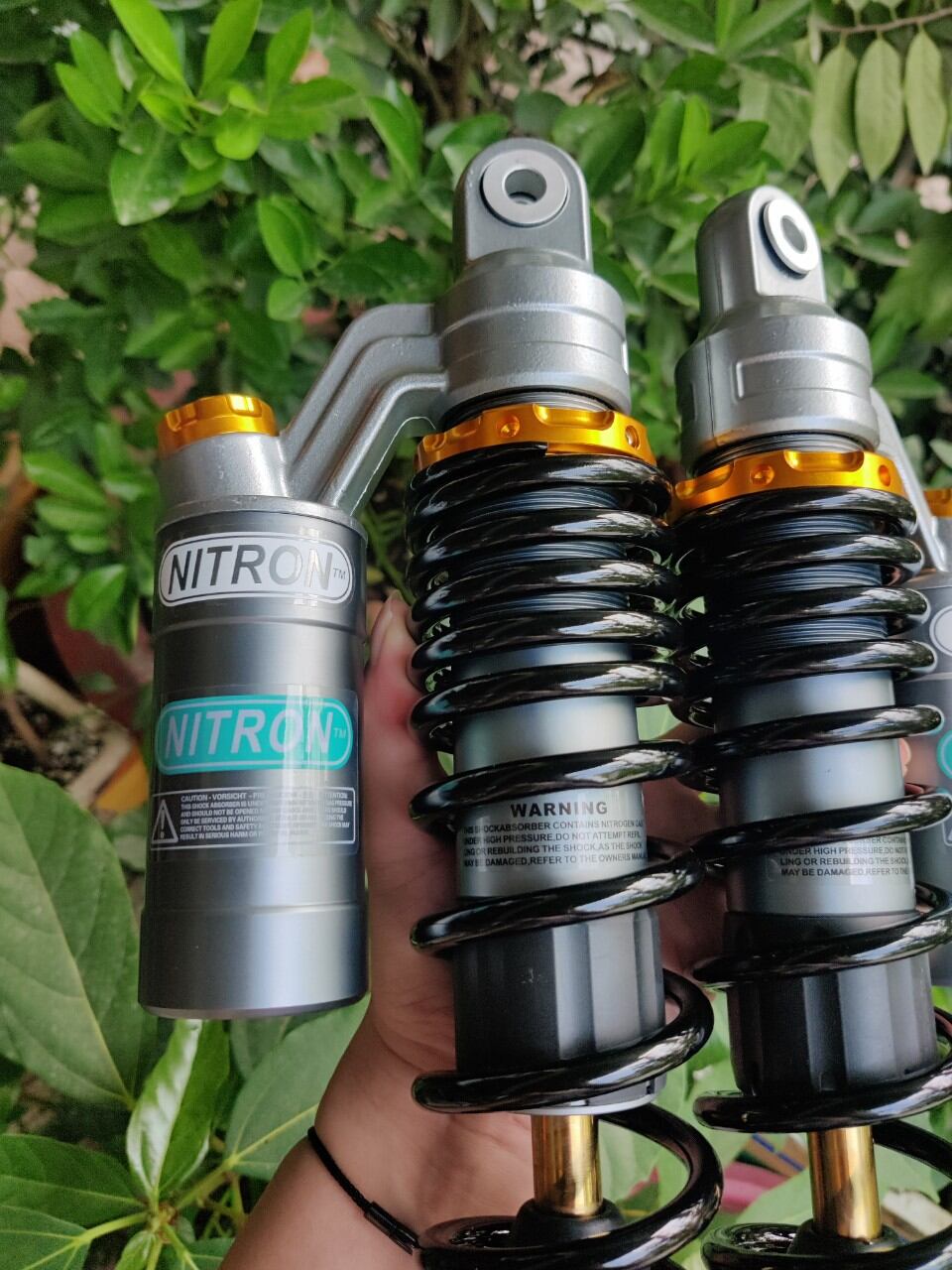 (Tăng Chỉnh Kiểu)Phuộc NITRON bình dầu Đen lắp SH Việt Nam