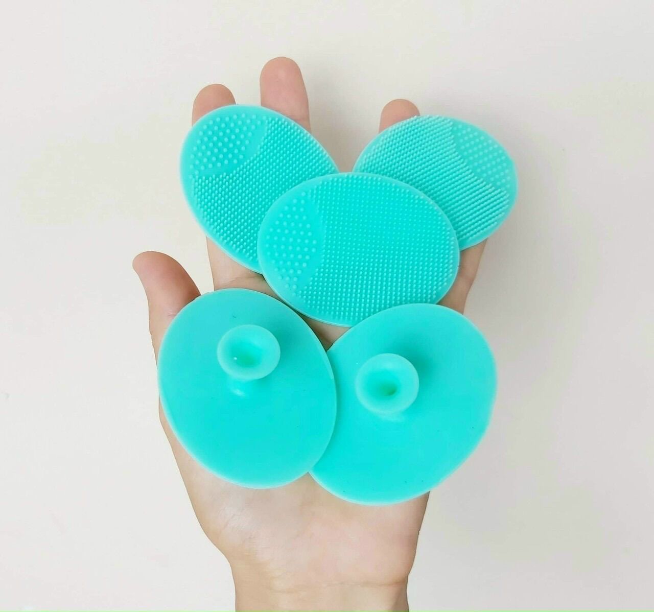 Miếng rửa mặt sillicon (màu vàng)