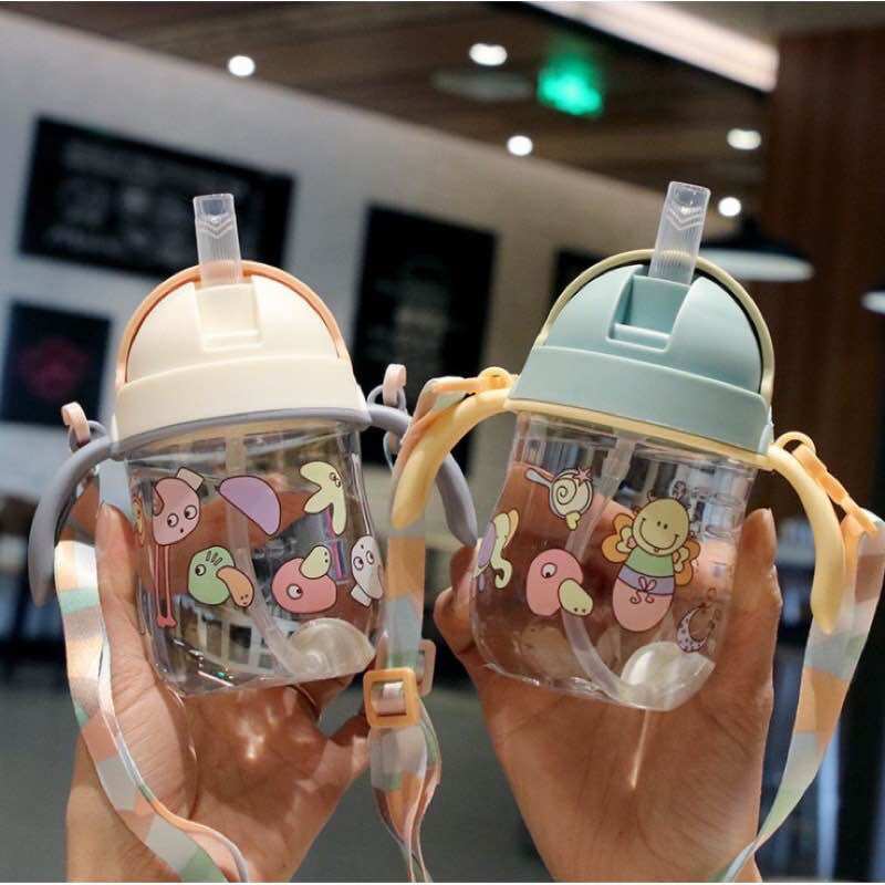 Bình tập uống nước cho bé. Bình uống nước chống sặc cho bé