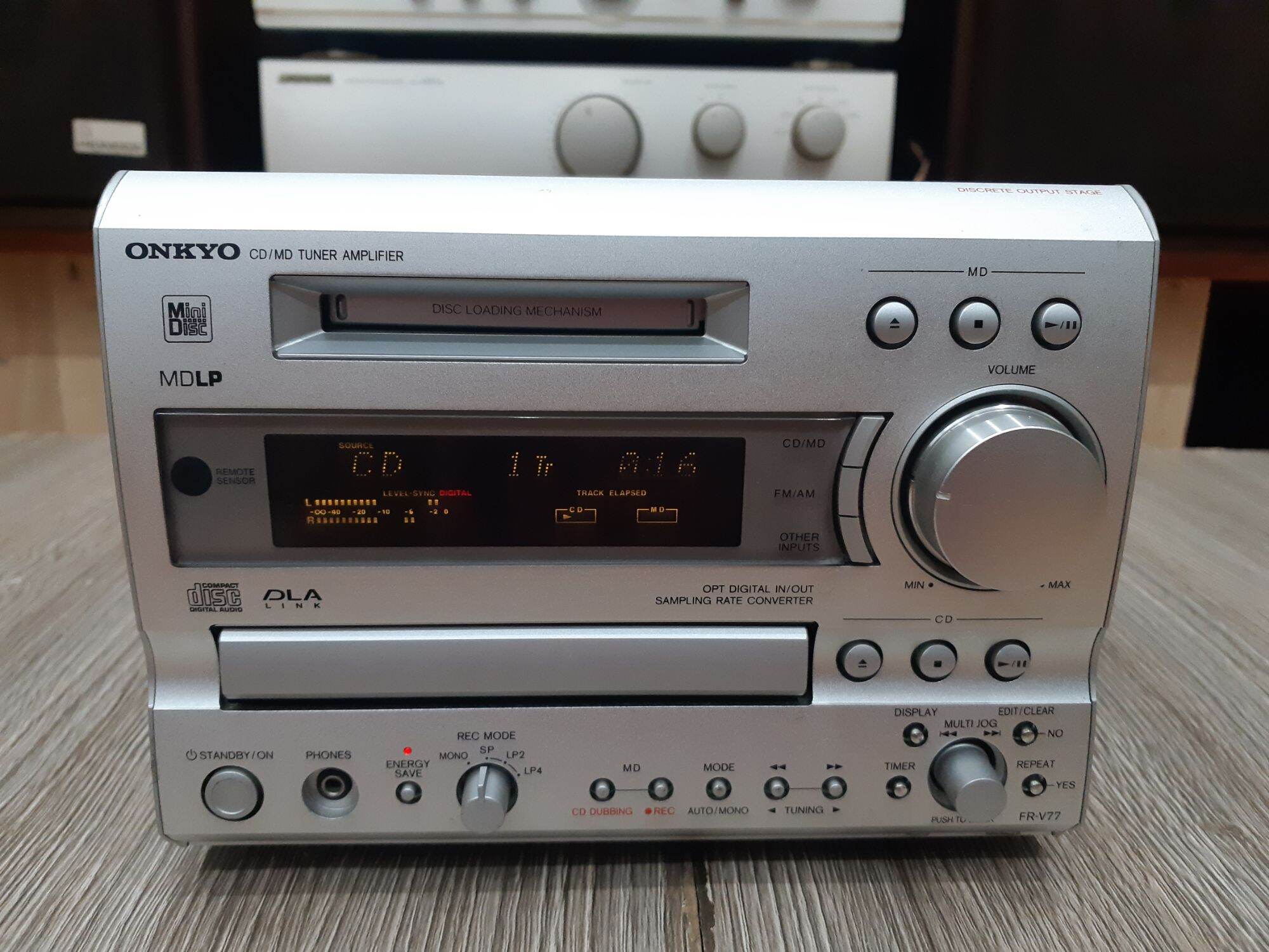 Cục dàn Onkyo V77 nguyên zin