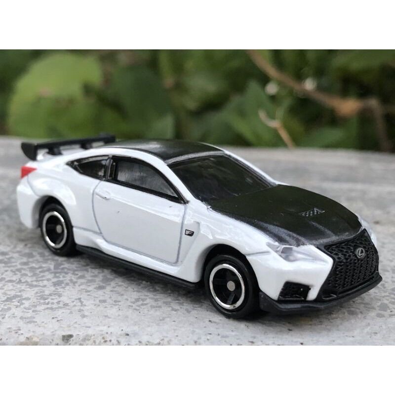 Xe mô hình tomica 1:63