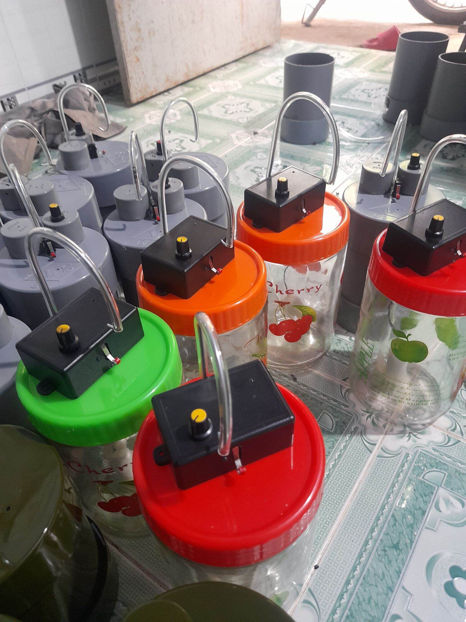 Bình rót rưou tự động THỦY TINH 2 LÍT
