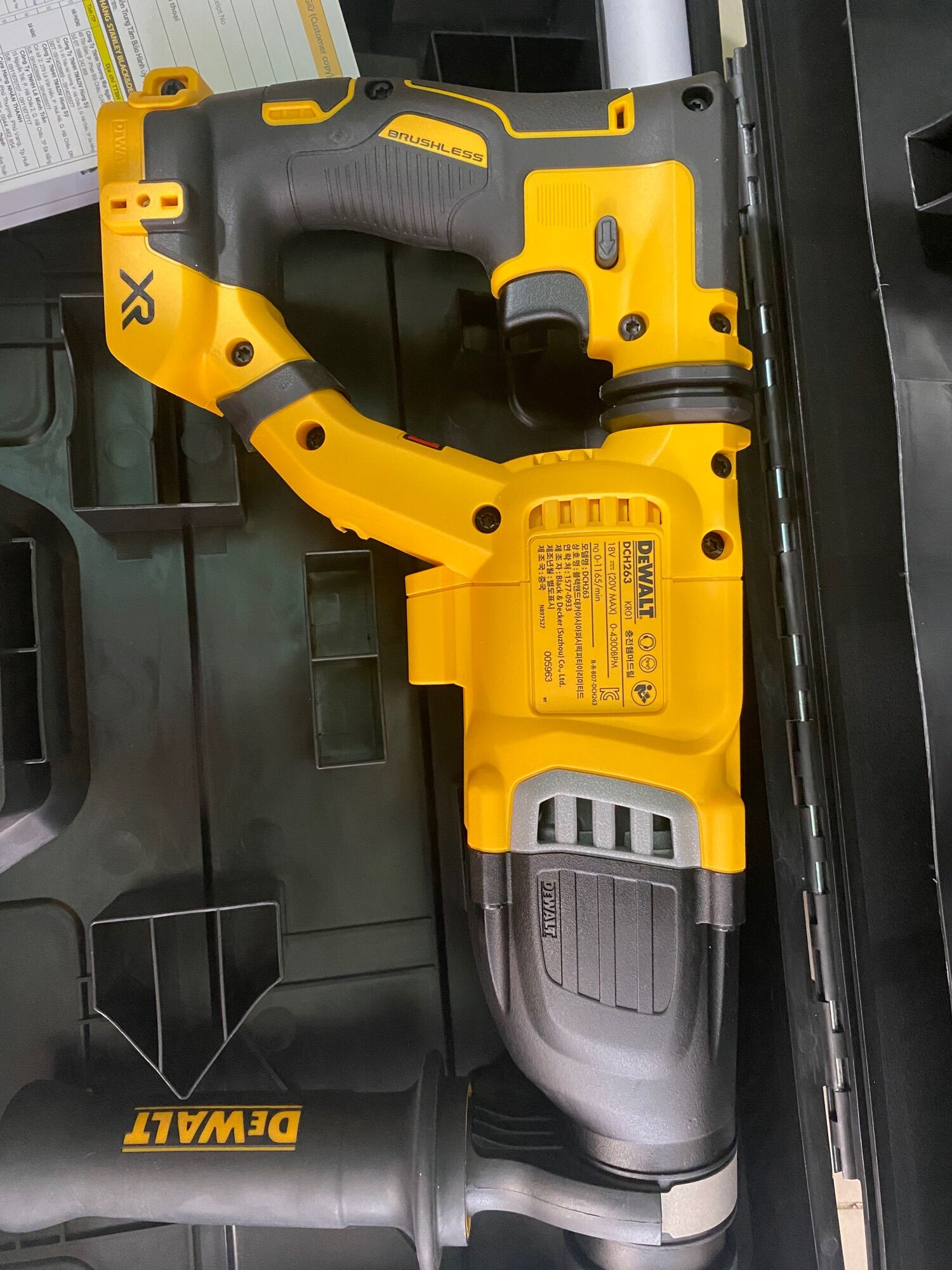 Khoan new tông dewalt dch263 bh 3 năm