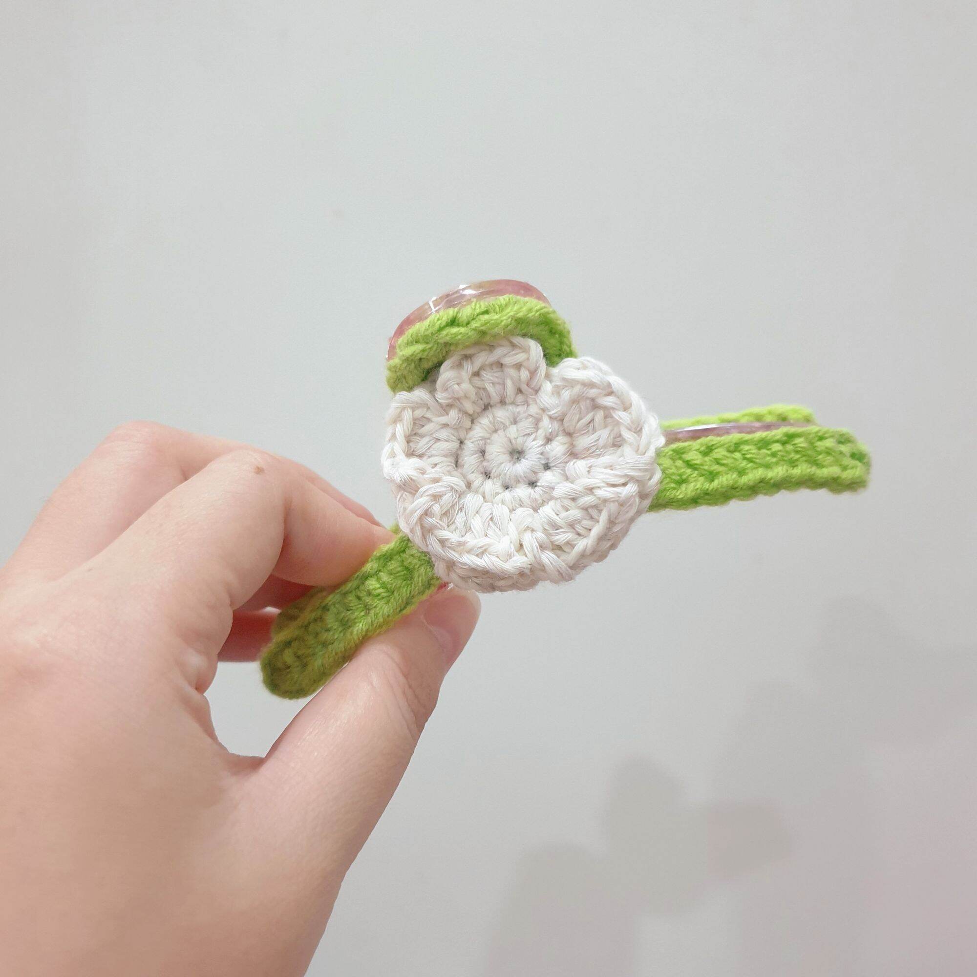 Kẹp tóc gắn hoa 5 cánh