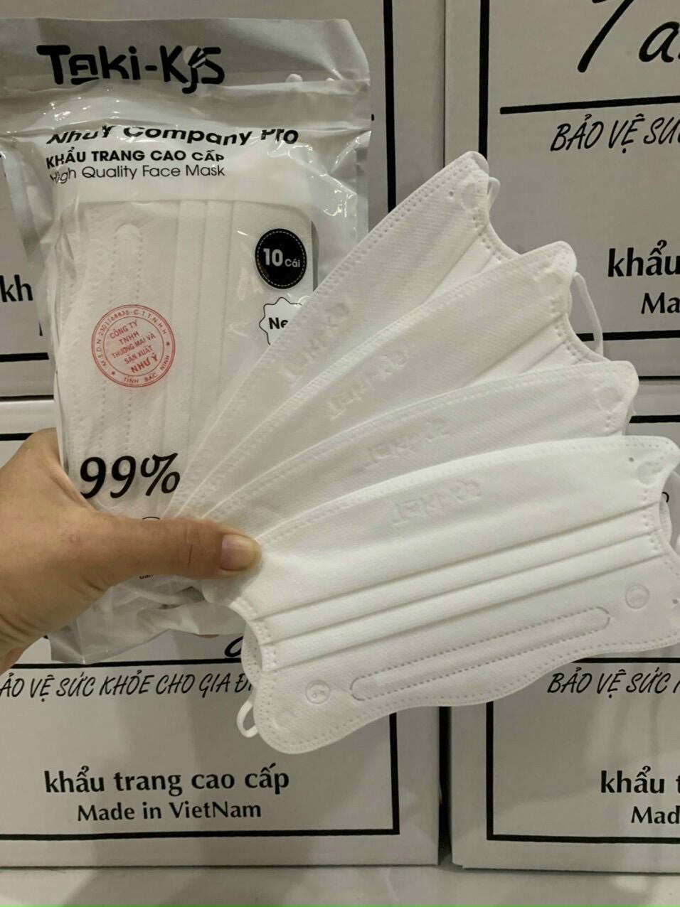 Khẩu trang cua taki bịch 10 cái.