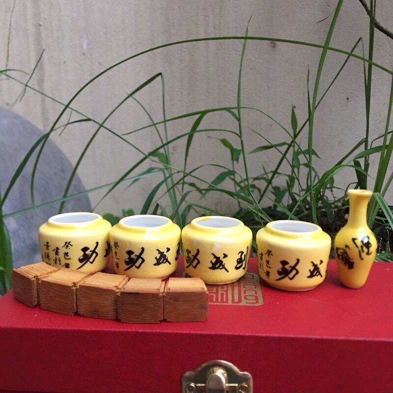 Khuyên cao cấp giảm giá