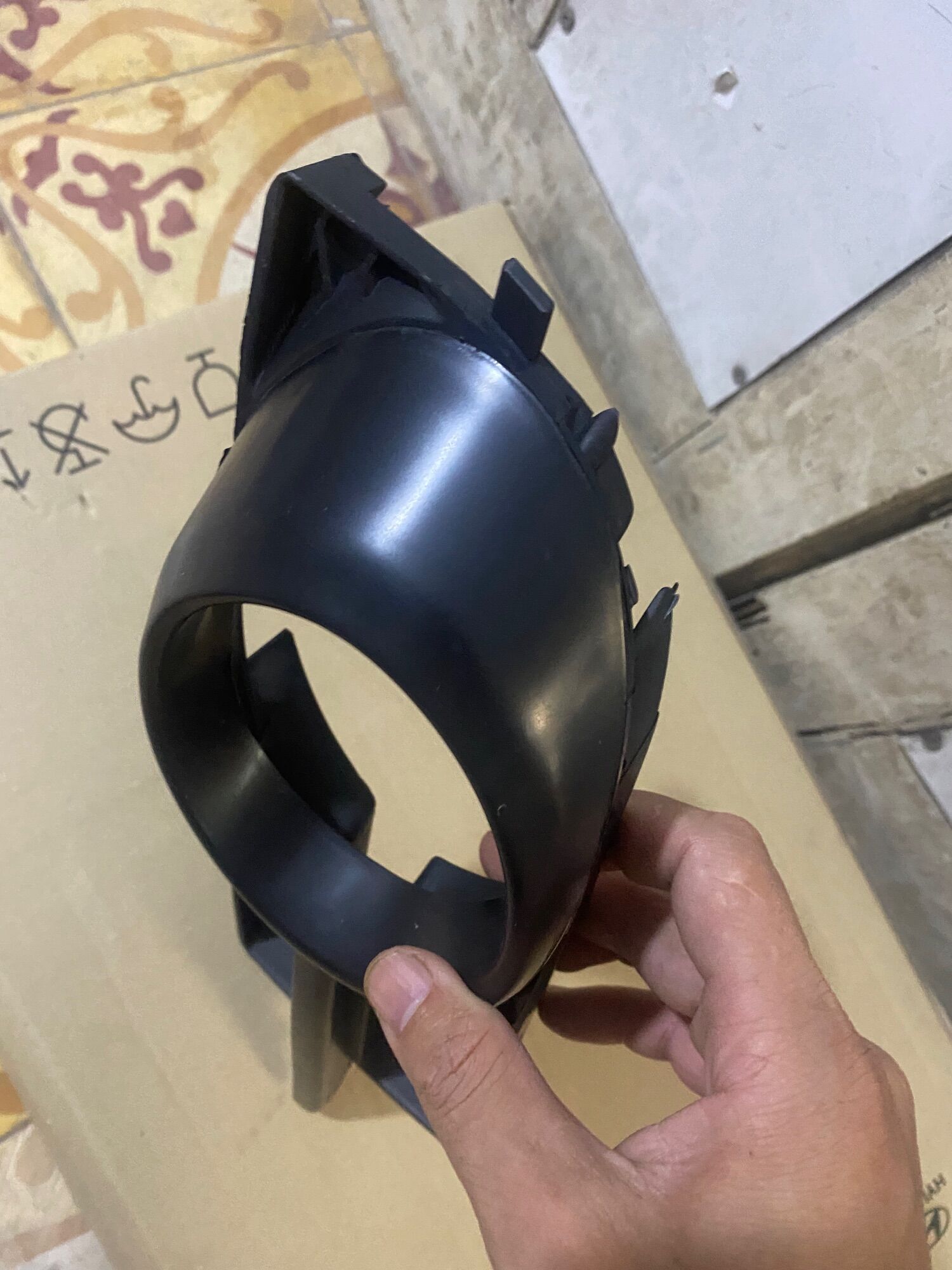 Ốp đèn gầm gentra (giá/1 cái)