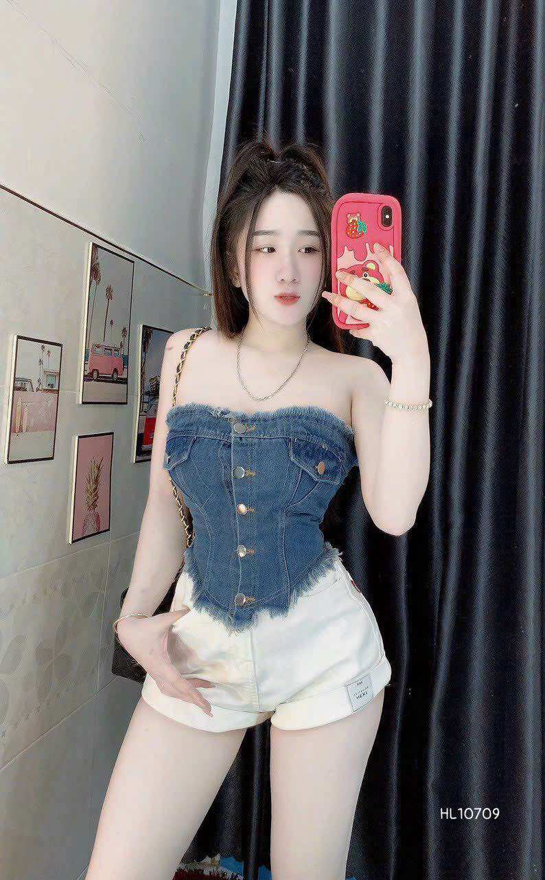 Áo ống jean cúc vạt xéo