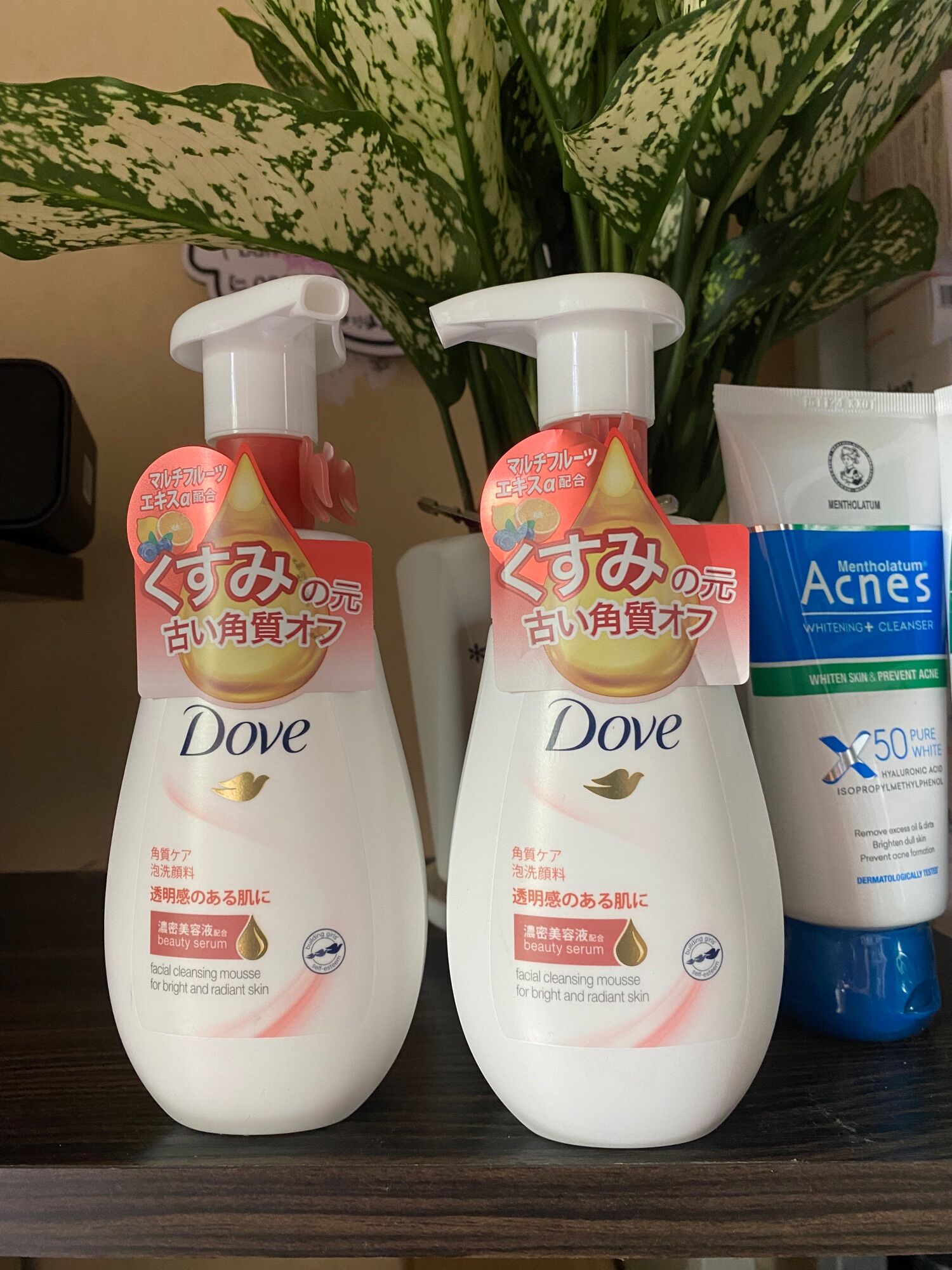 Sữa rửa mặt dạng bọt dove tinh chất - serum dưỡng ẩm, mềm mượt da 160ml