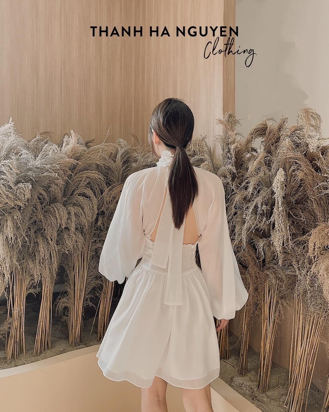 VÁY ĐŨI CỔ BÈO HỞ LƯNG THẮT NƠ DN01
