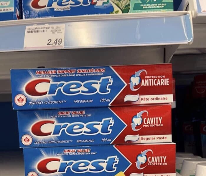 [Bill Canada] Kem đánh răng CREST CAVITY PROTECTION TOOTHPASTE - REGULAR 100ML