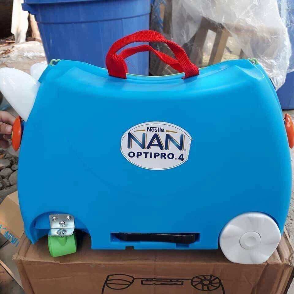 Vali Trunki quà tặng của sữa Nan