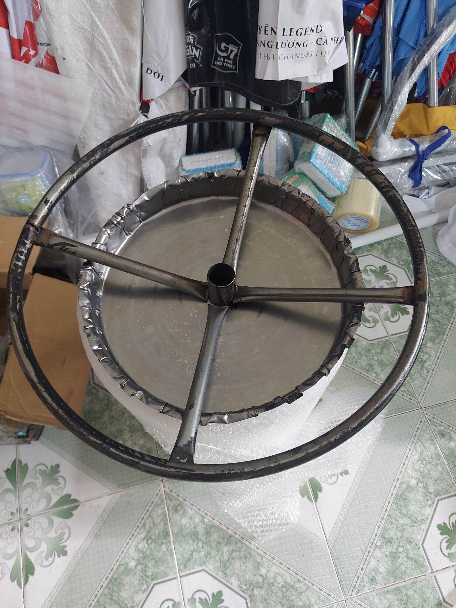 [HCM]Chân Đế Dù Chưa đổ Bê Tông