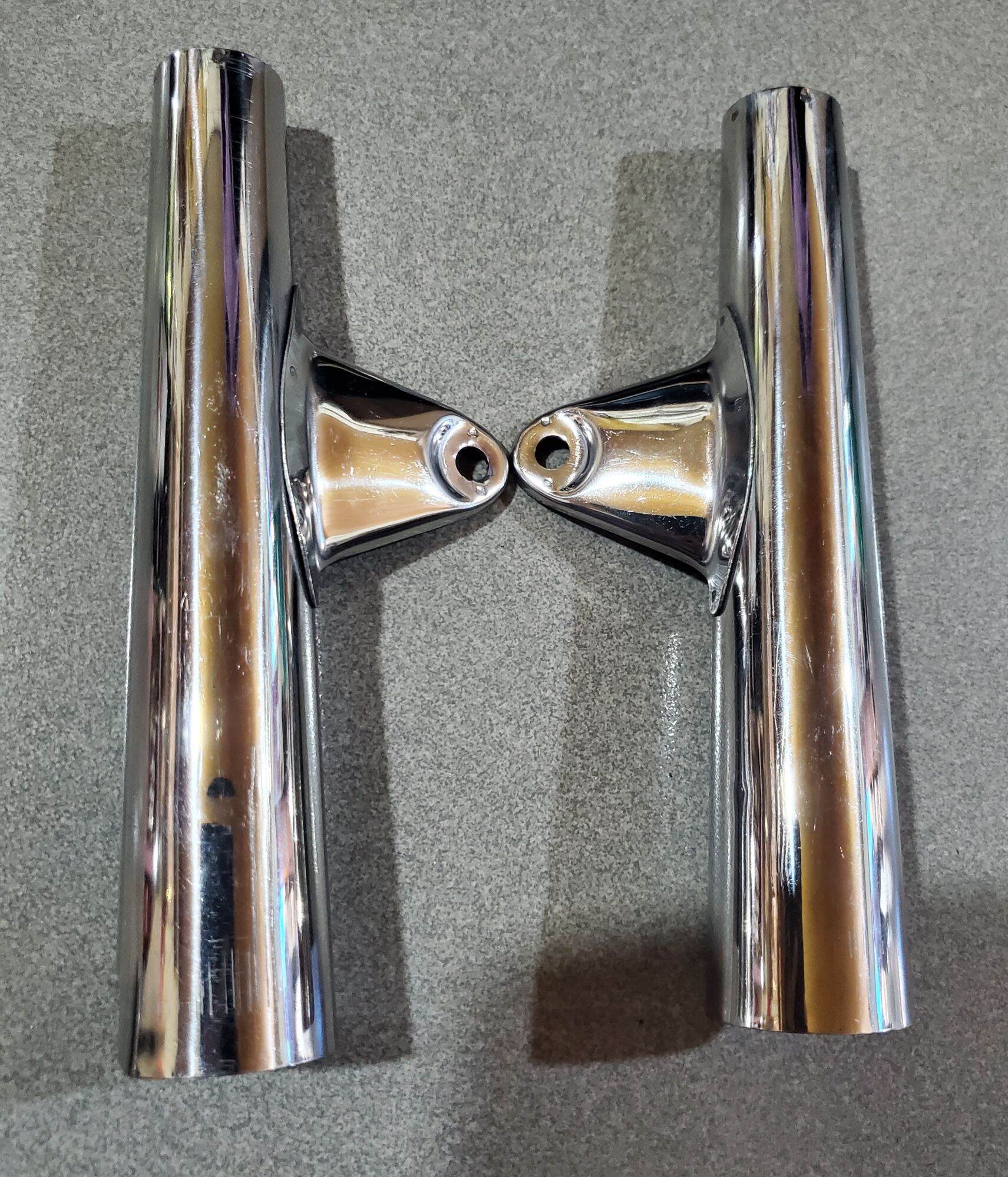 Cặp tai thỏ Inox gắn cho xe 67