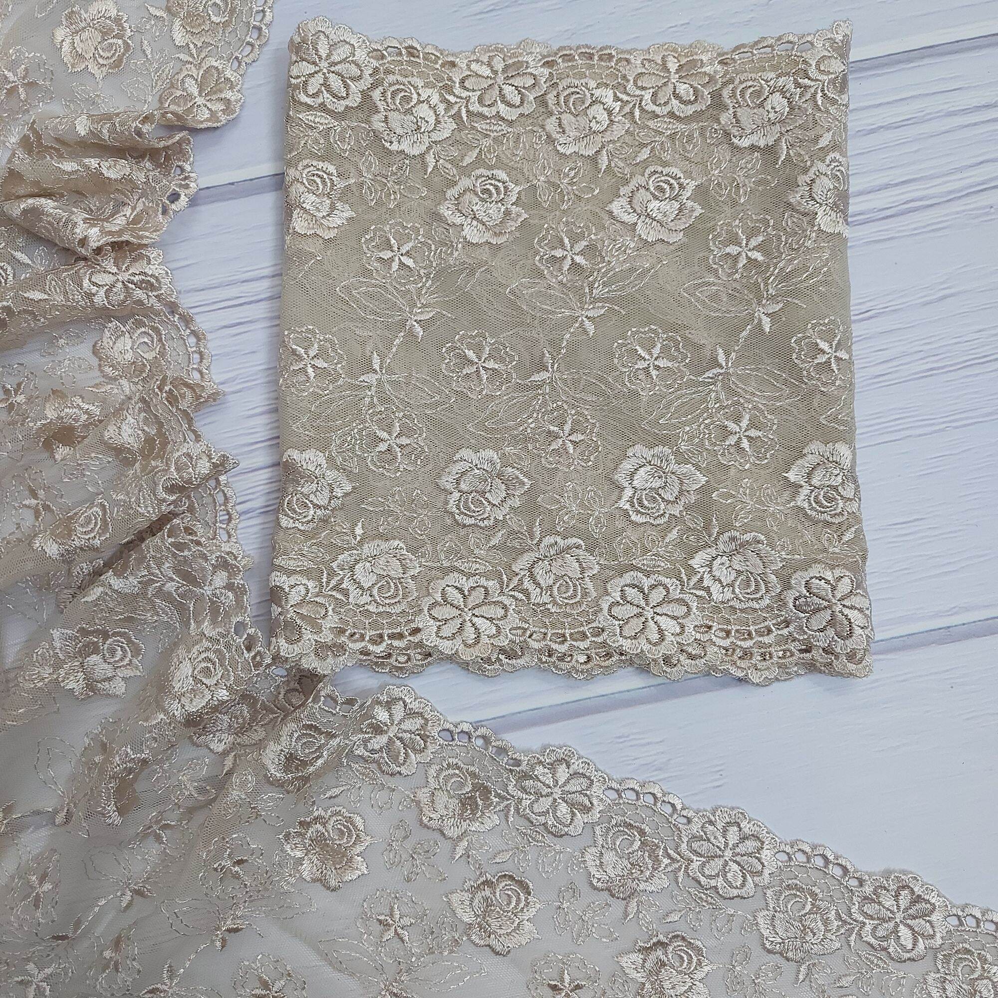 Ren lưới thêu chân 2 biên ,màu da, bản rộng 18cm.