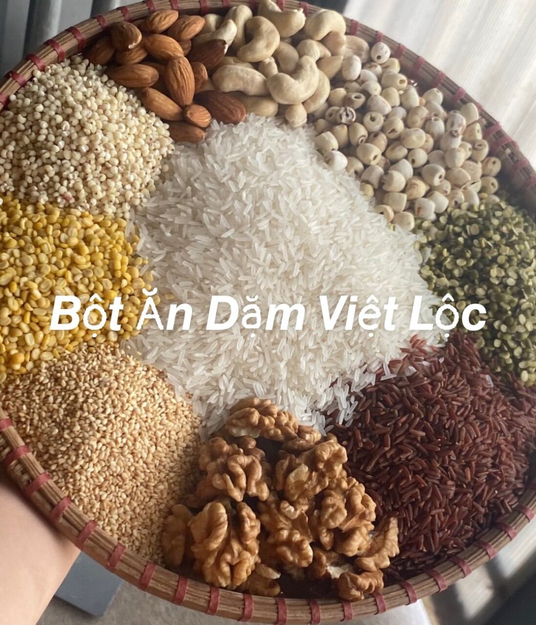 Bột ăn dặm cho bé (loại dành cho bé từ 4-10 tháng )