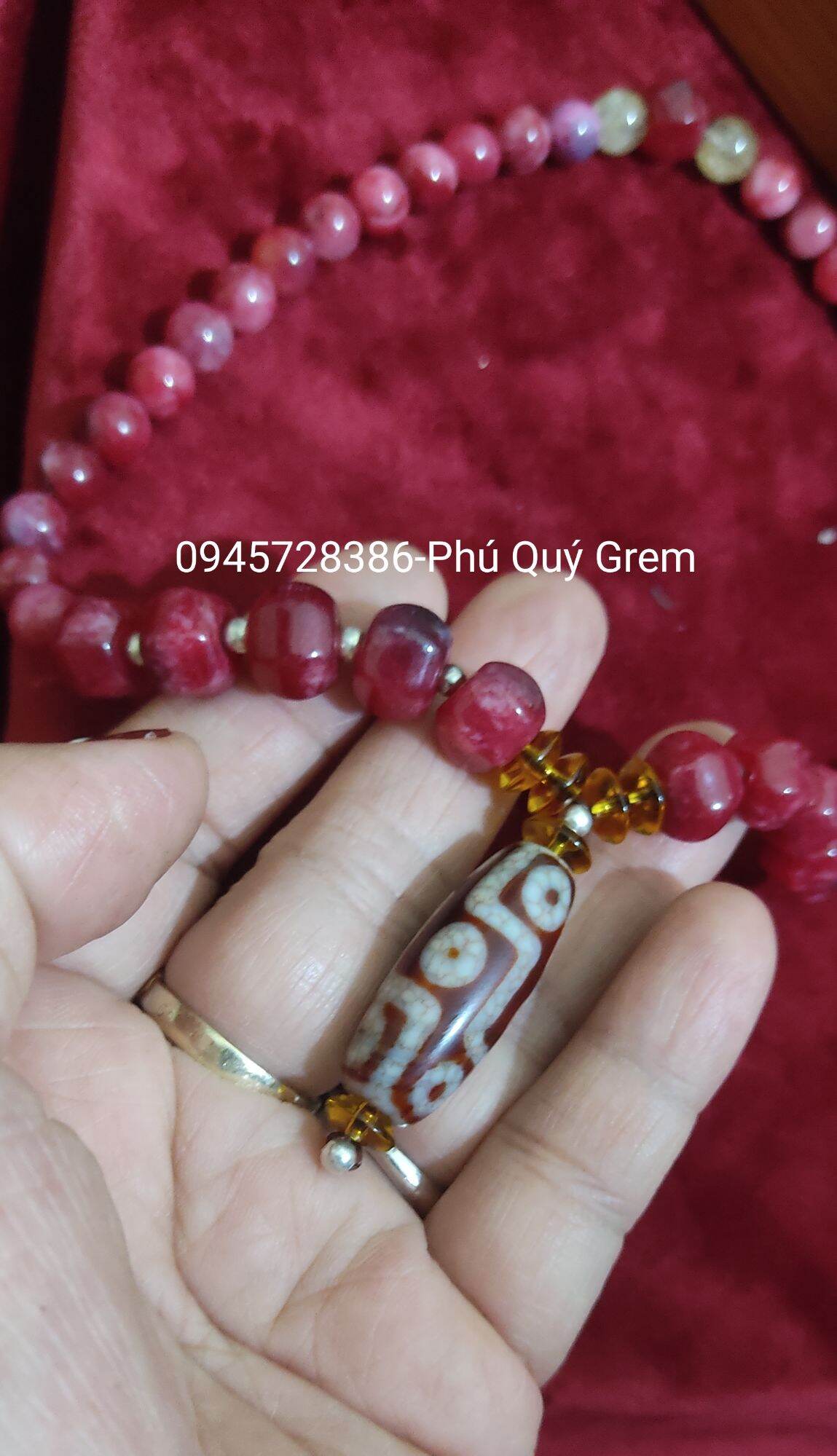 Vòng đeo cổ Ruby Nam Phi mix Dzi 9m và bi bạc , thạch anh tóc tự nhiên