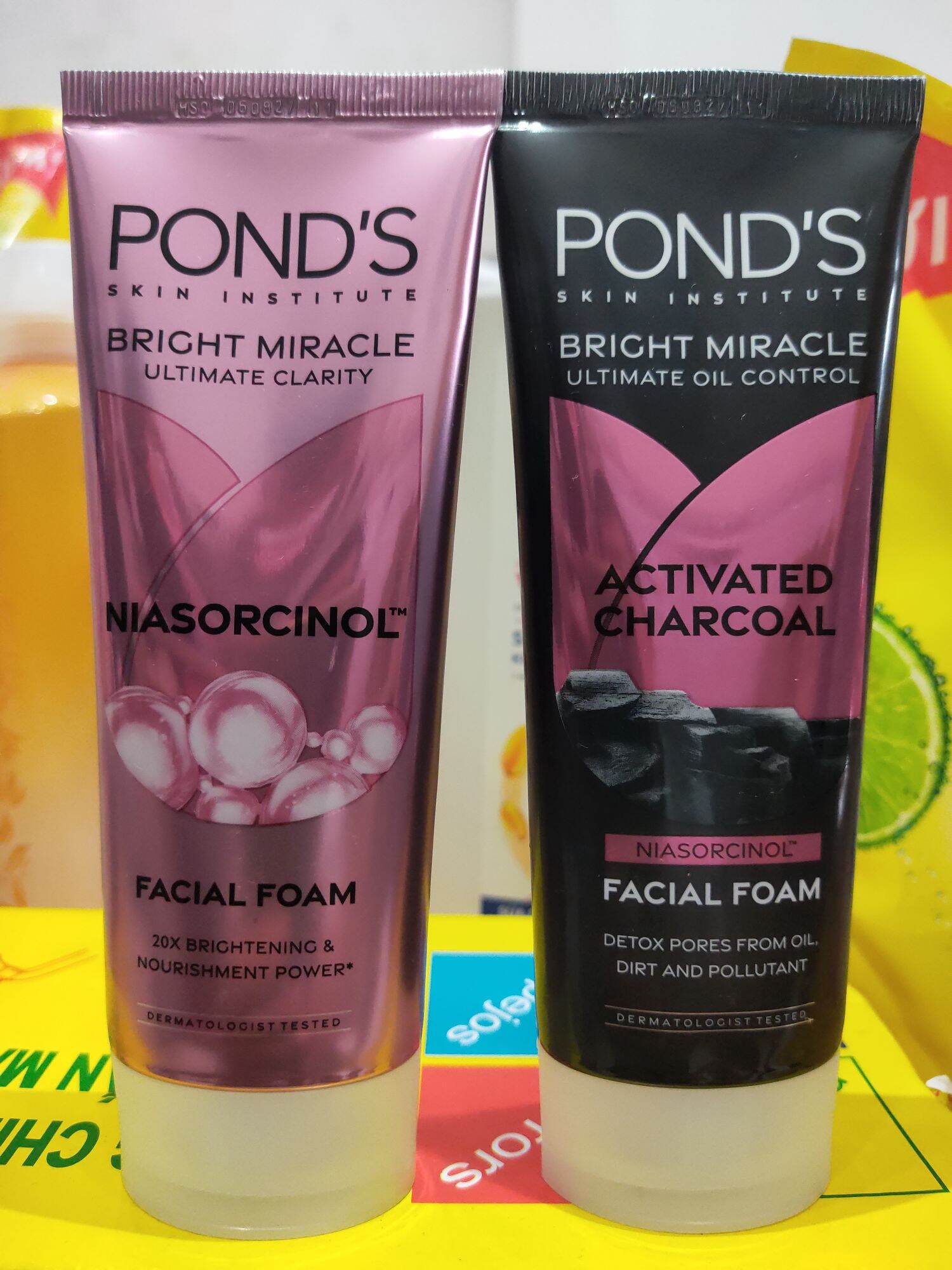 Sữa rửa mặt sáng da pond's Bright Beauty 100g