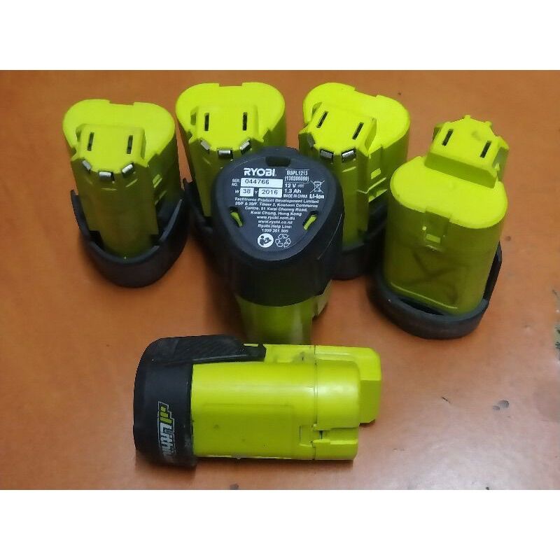 Pin ryobi 12v bspl tam giác