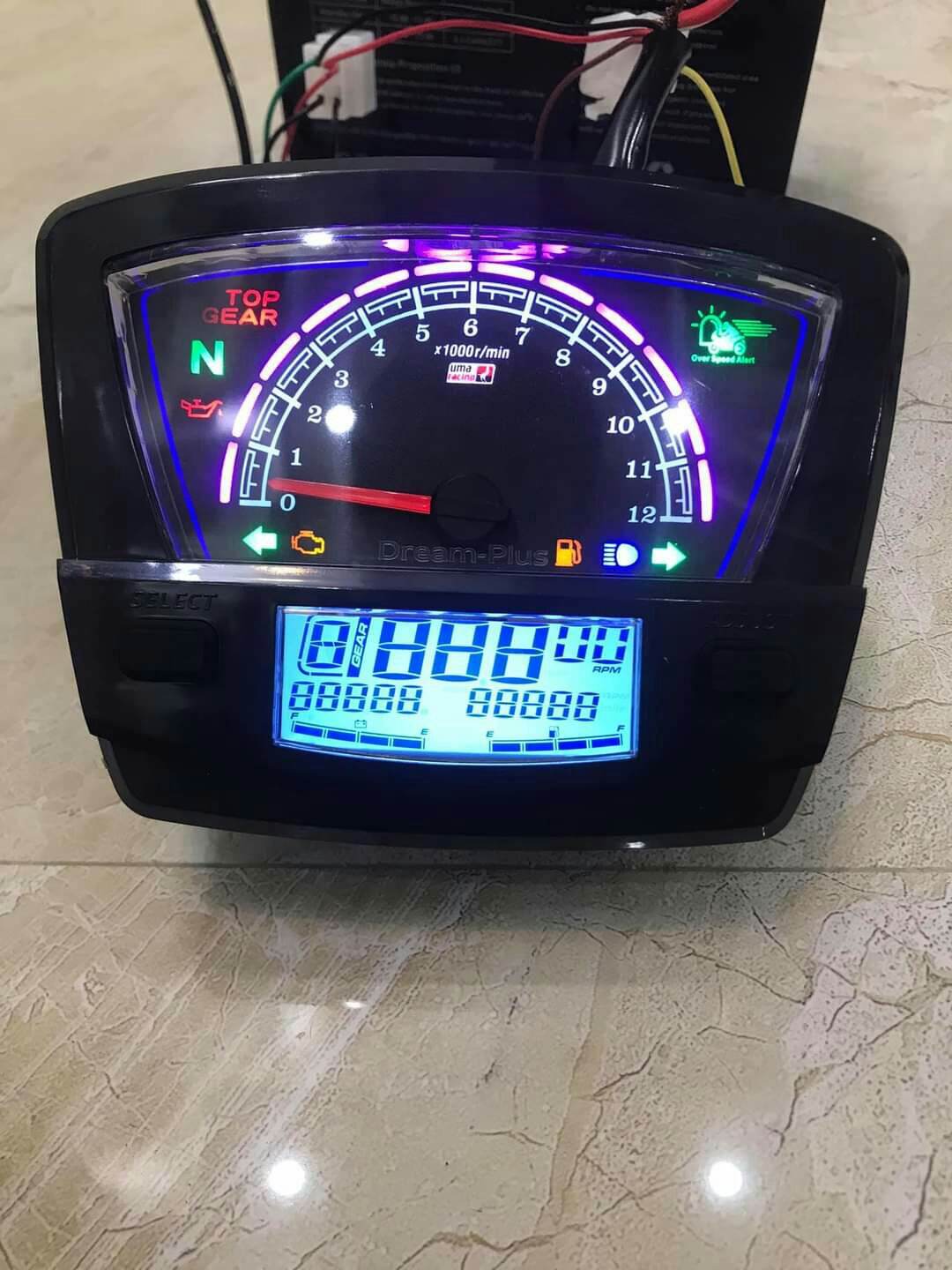 Đồng hồ điện tử dream UMA full chức năng đẹp mắt và rất bền. Dễ dàng lắp ráp và sử dụng