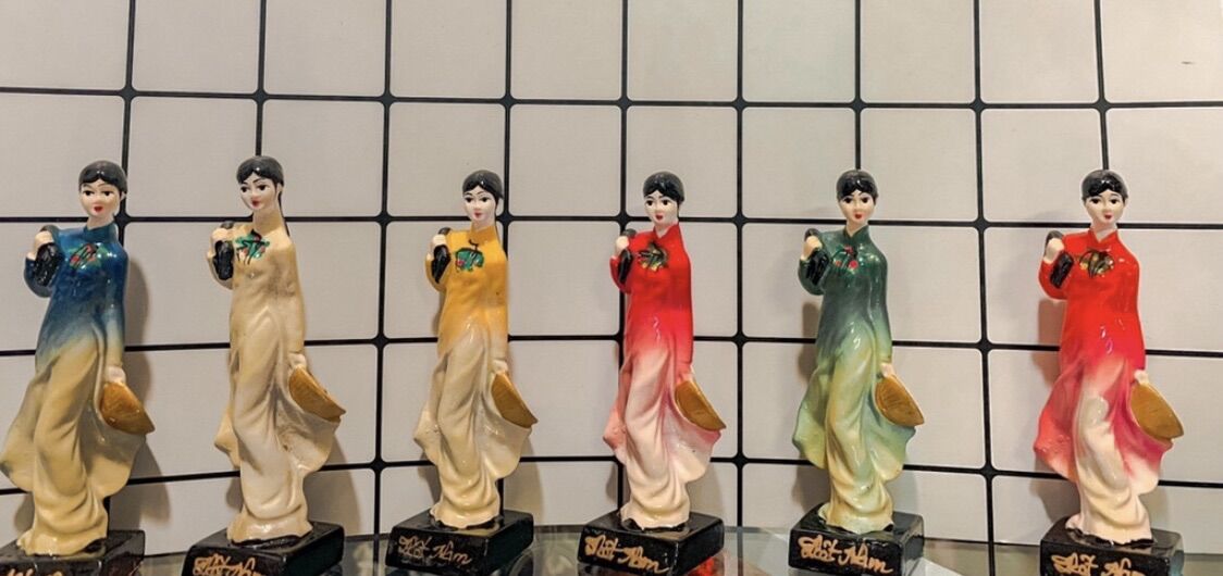 Hình tượng cô gái nữ sinh Việt Nam ( nữ sinh nhí )